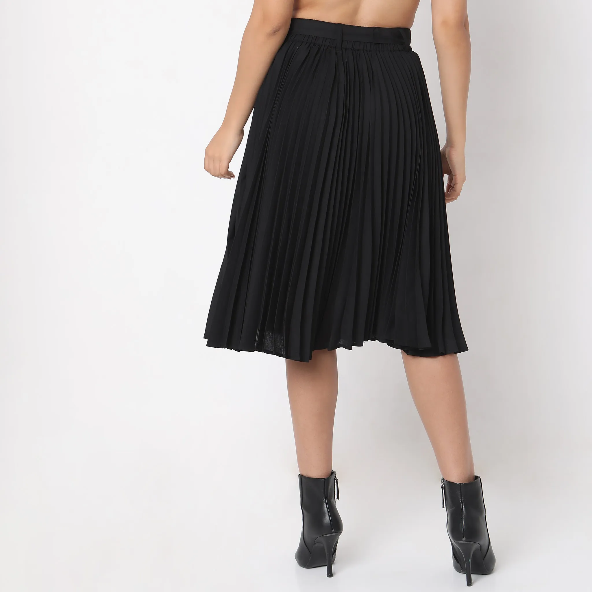 Regular Fit Solid Mid Rise Skirt