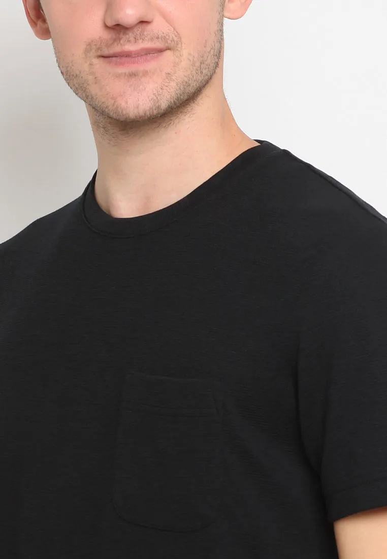 Round Neck T-Shirt With Pocket