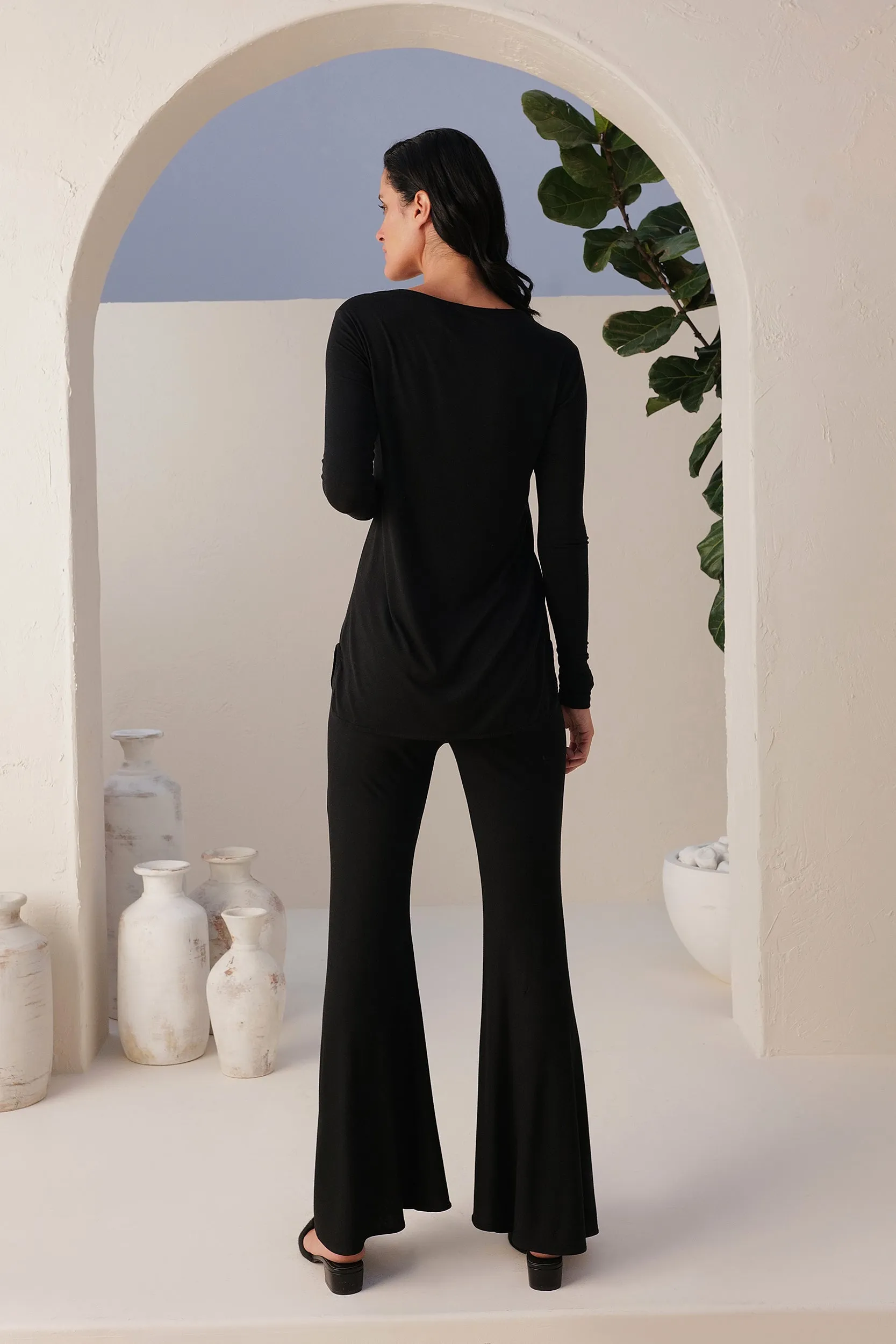 Sand Skin T-Shirt (Black)
