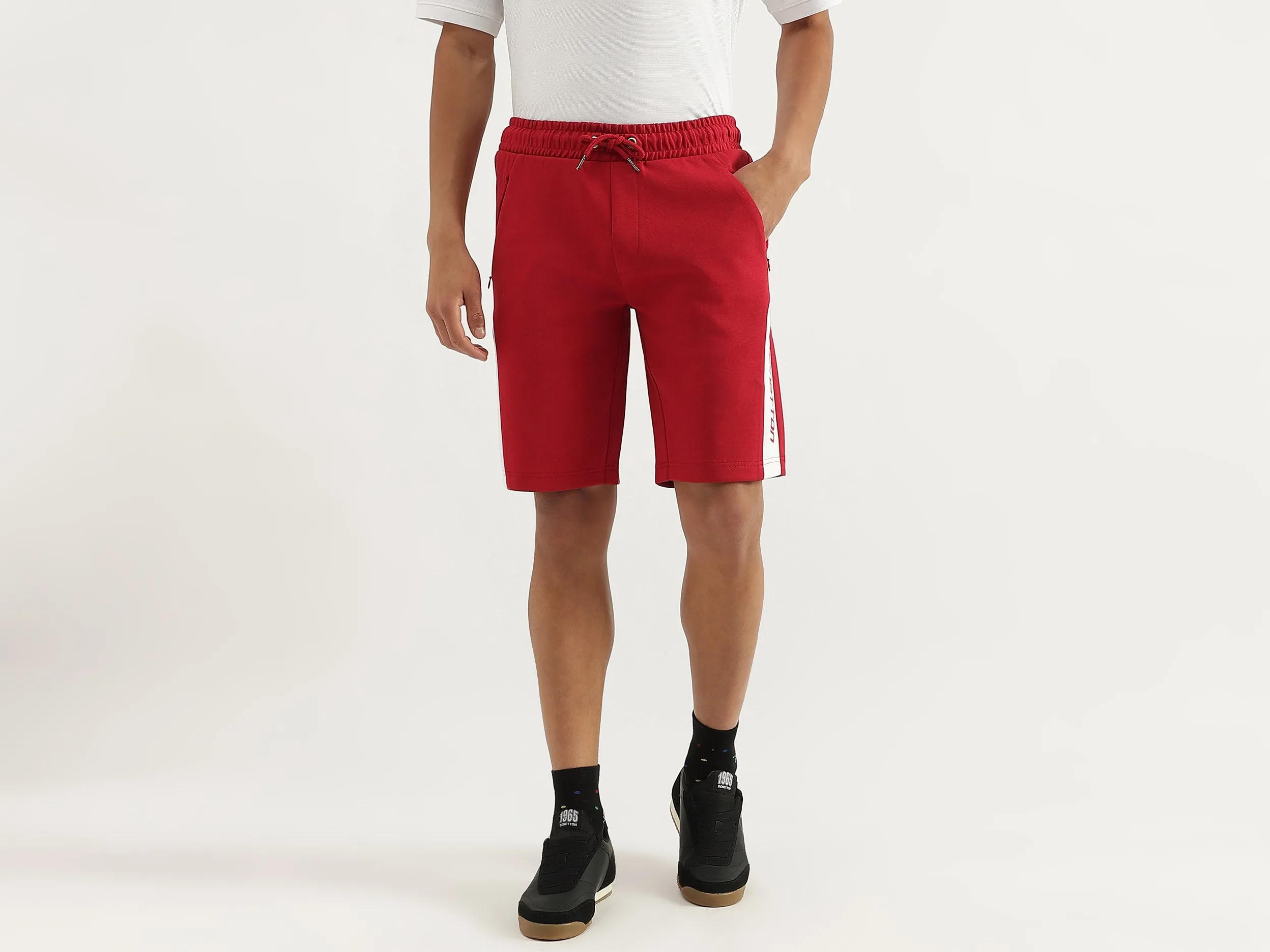Solid Regular Fit Sports Shorts