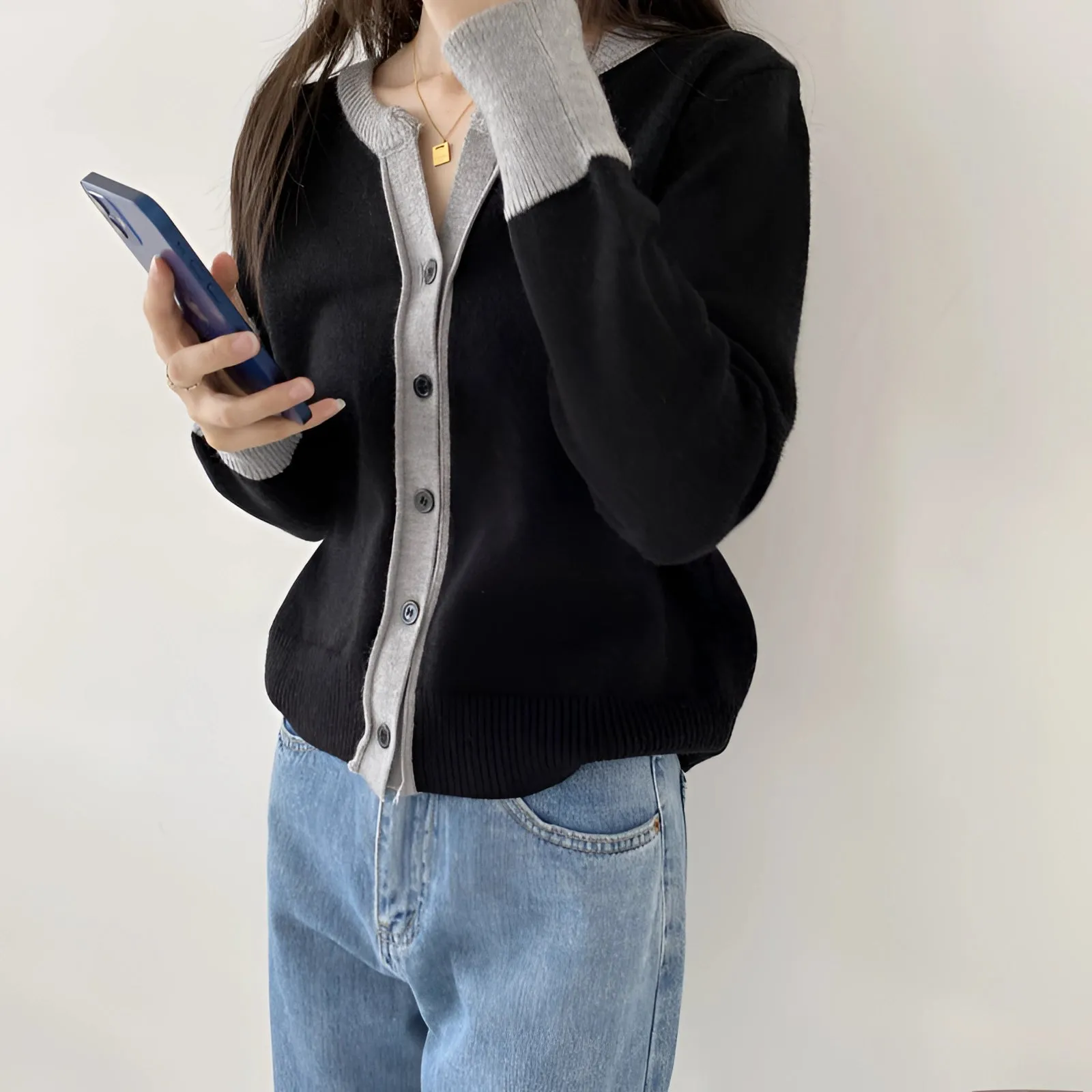 Stella - Elegant Wool Cardigan for Women
