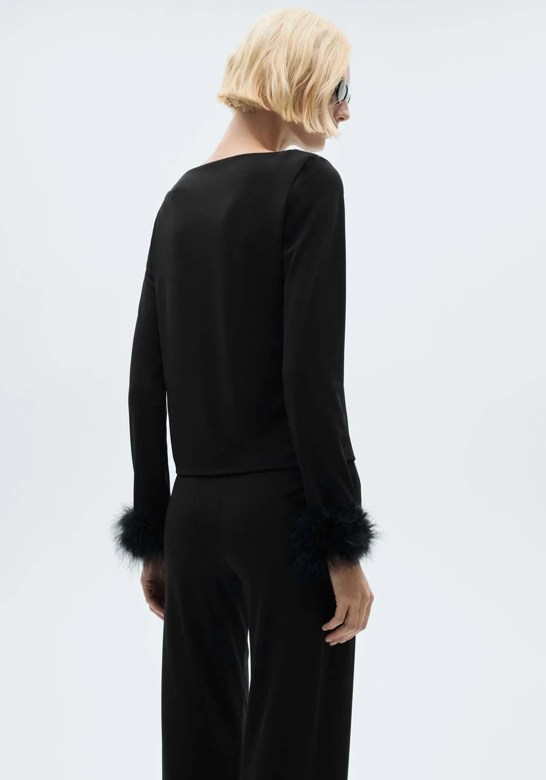 T-shirt with feather cuff detail - Black