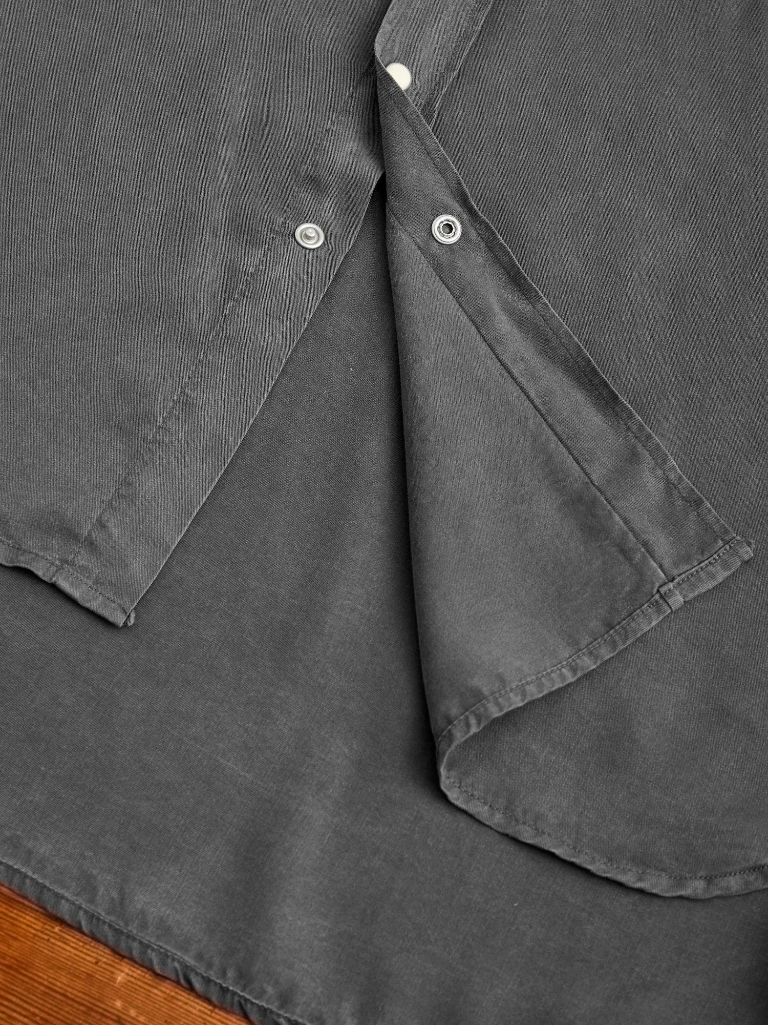 Tencel Gabardine Pearl Snap Shirt in Faded Black