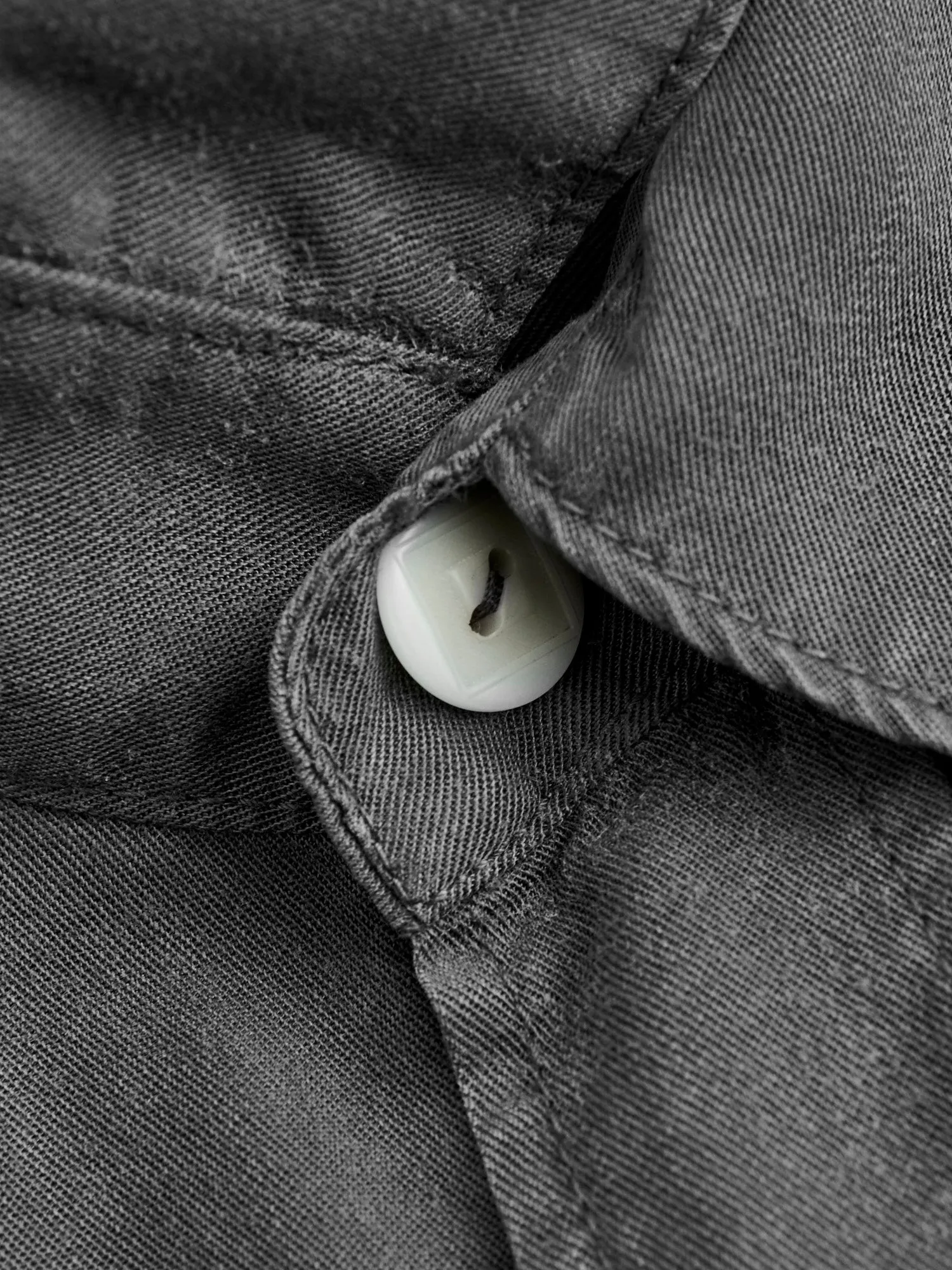 Tencel Gabardine Pearl Snap Shirt in Faded Black