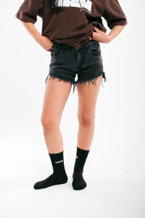 The HOT Denim Short in Washed Black