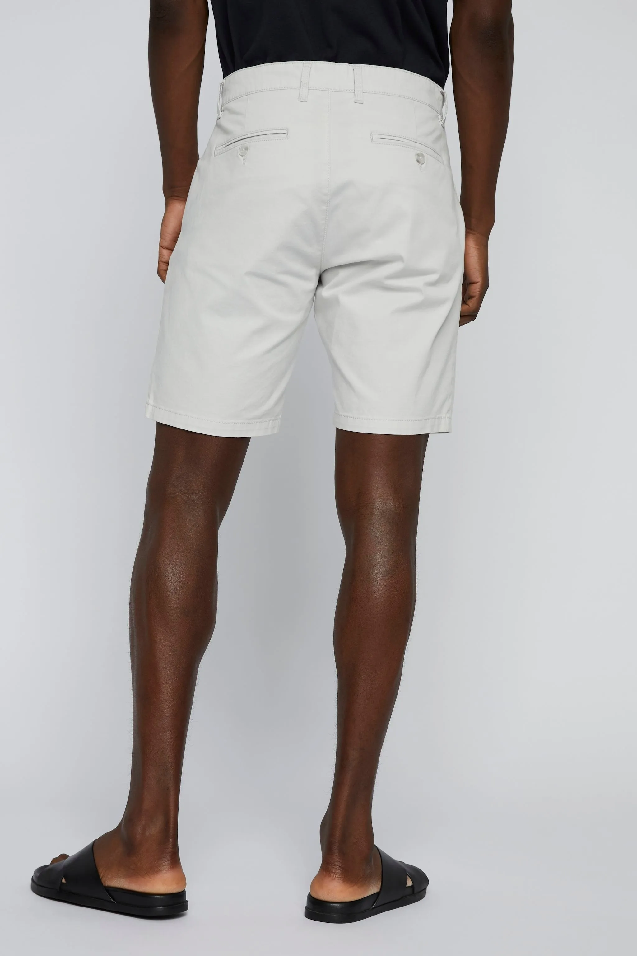 Thomas Shorts in Beige