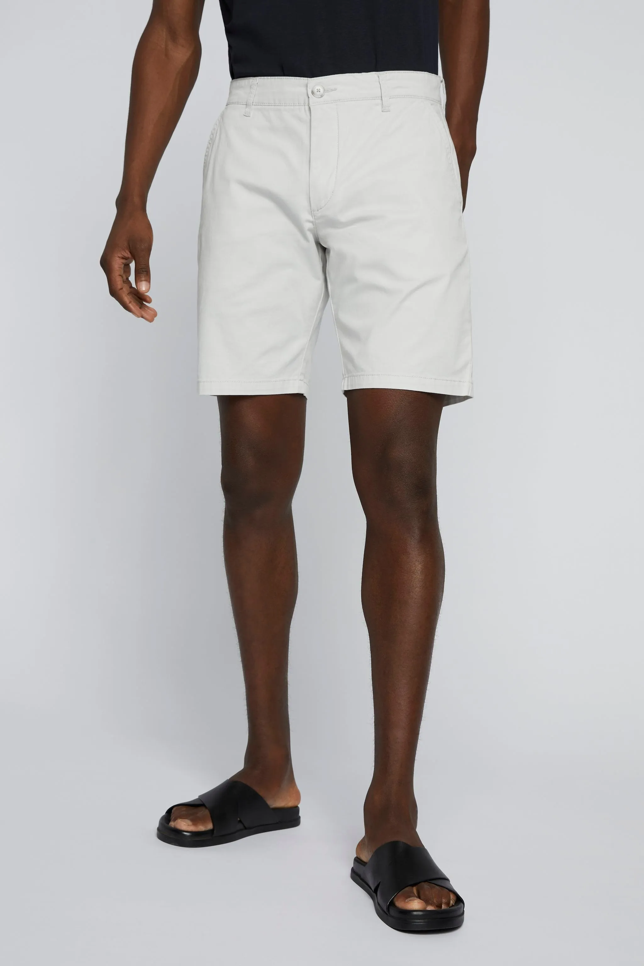 Thomas Shorts in Beige