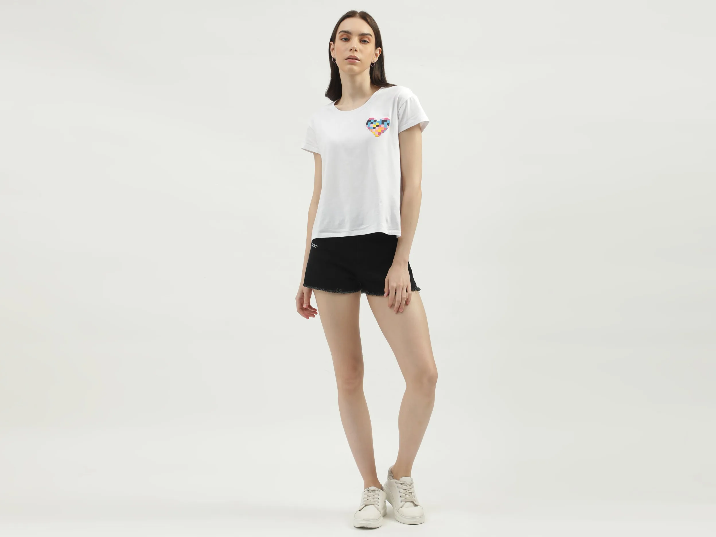 Women's Solid Regular Fit Shorts
