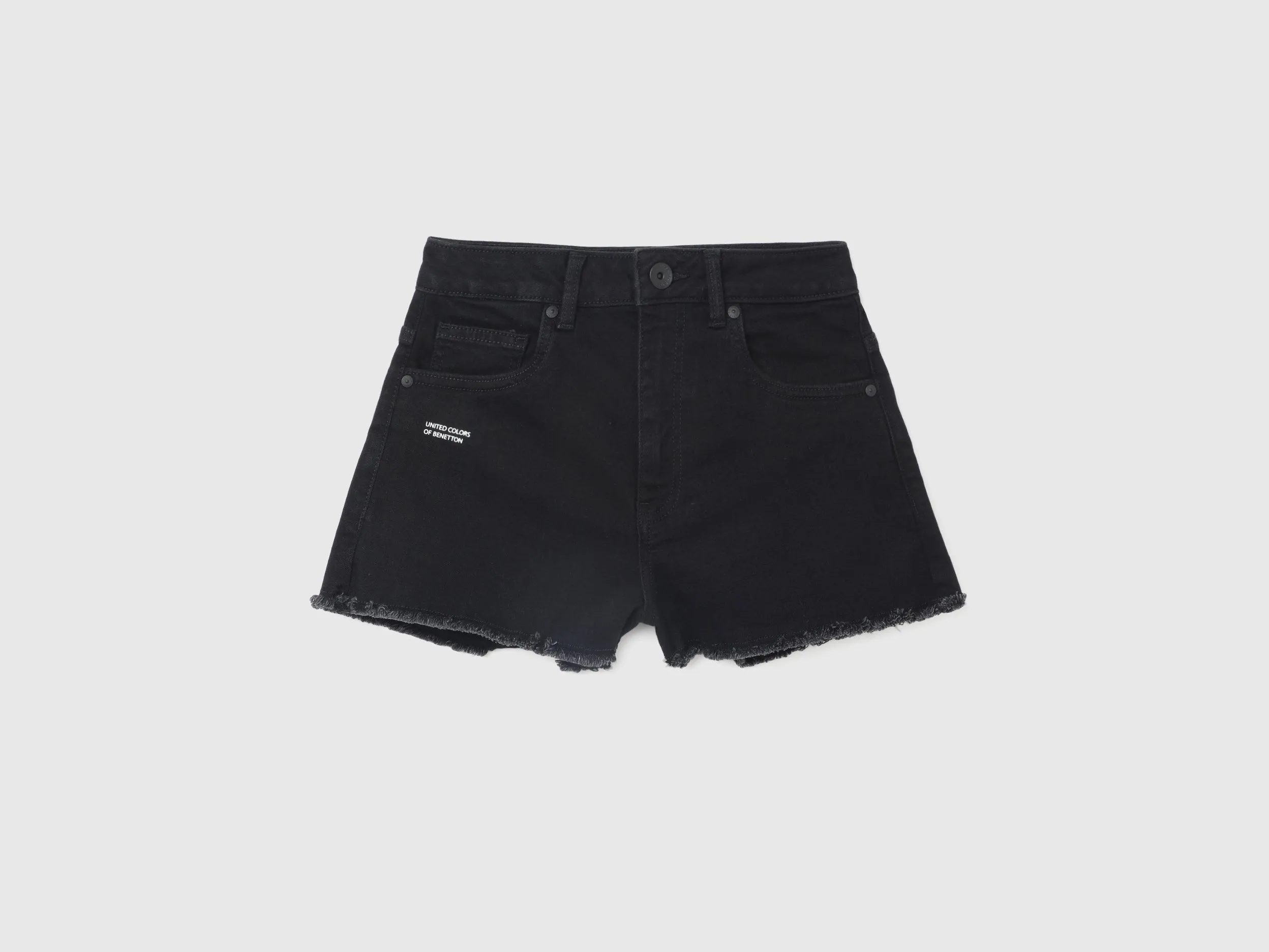 Women's Solid Regular Fit Shorts